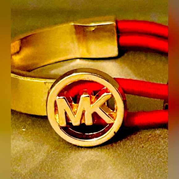 Michael Kors Bracelet - Picture 3 of 6